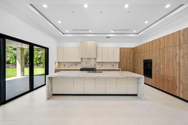 14817 Paddock Drive, Wellington, FL 33414