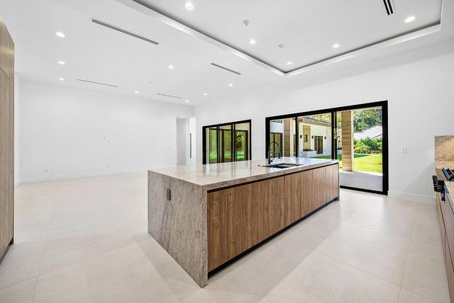 14817 Paddock Drive, Wellington, FL 33414