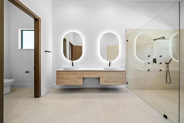 14817 Paddock Drive, Wellington, FL 33414