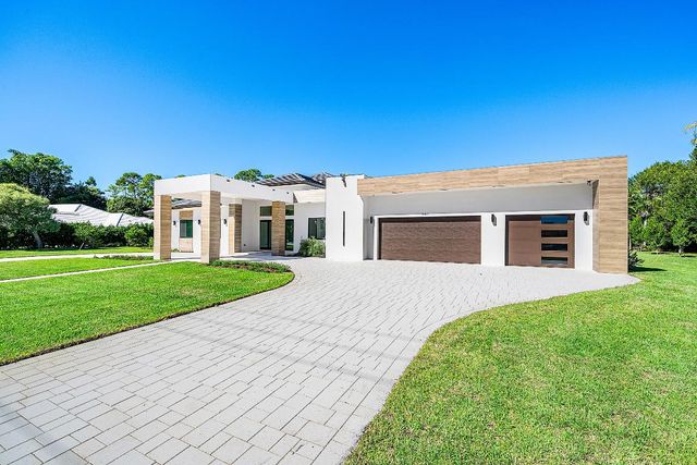 14817 Paddock Drive, Wellington, FL 33414