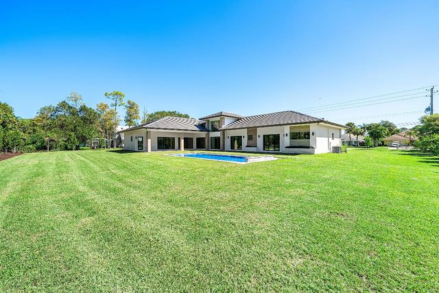 14817 Paddock Drive, Wellington, FL 33414