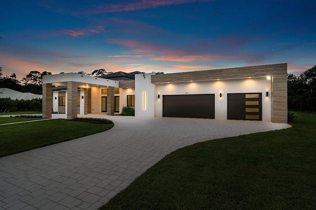 14817 Paddock Drive, Wellington, FL 33414