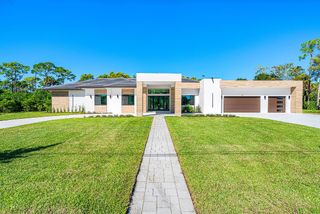 14817 Paddock Drive, Wellington, FL 33414