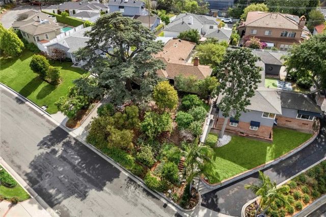 704 Grandview, Fullerton, CA 92832
