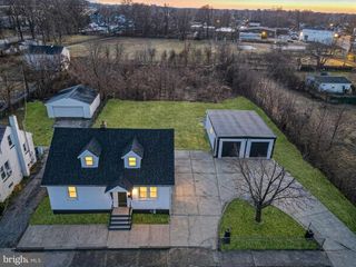 68 E HARMONY ST, Penns Grove, NJ 08069