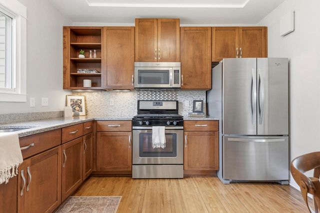 2713 S California STREET, Milwaukee, WI 53207