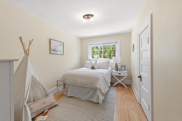2713 S California STREET, Milwaukee, WI 53207