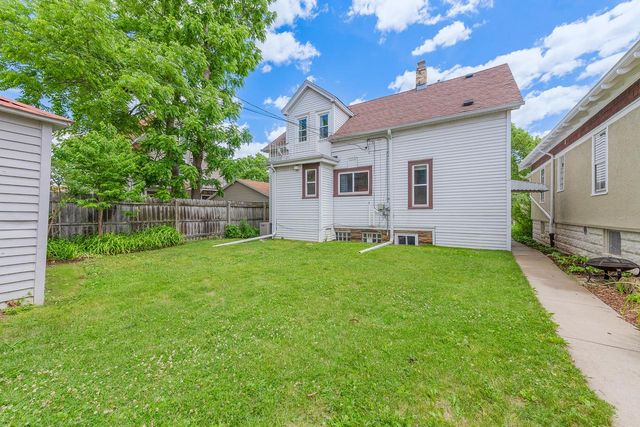 2713 S California STREET, Milwaukee, WI 53207