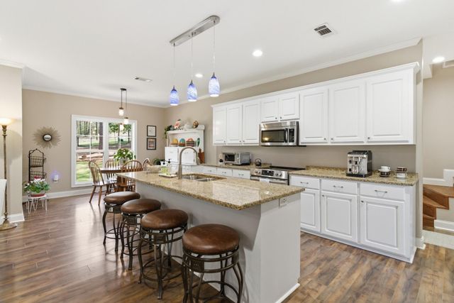 119 Steep Hollow, Hattiesburg, MS 39402