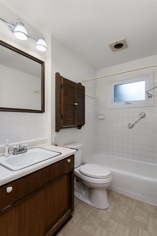5721 Kroncke Drive, Madison, WI 53711