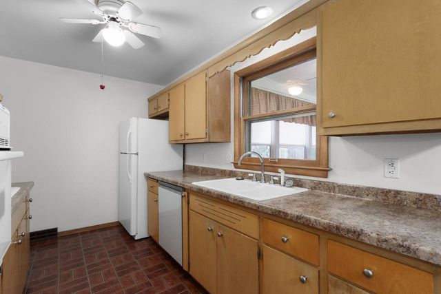 5721 Kroncke Drive, Madison, WI 53711