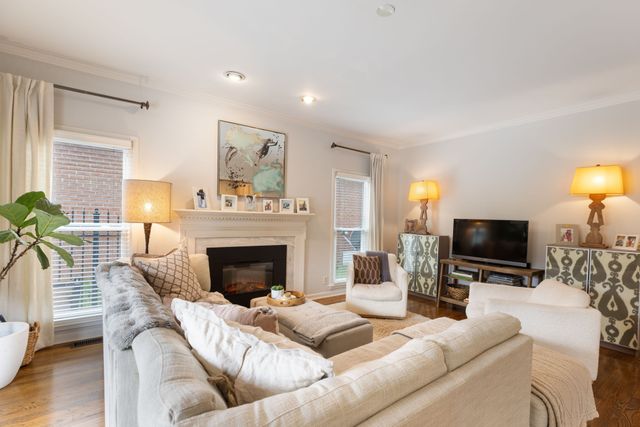 201 Deer Park Ln, Franklin, TN 37069