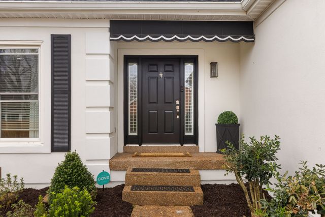 201 Deer Park Ln, Franklin, TN 37069