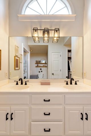 201 Deer Park Ln, Franklin, TN 37069