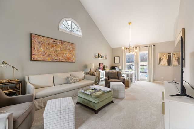 201 Deer Park Ln, Franklin, TN 37069