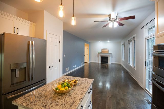 1827 WATERBURY Circle, Glenview, IL 60025