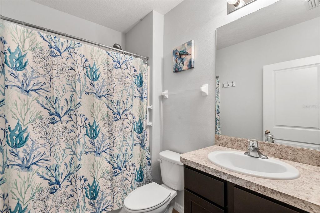 Image 14 of property listing at 14161 ARBOR PINES DRIVE, Riverview, FL 33579