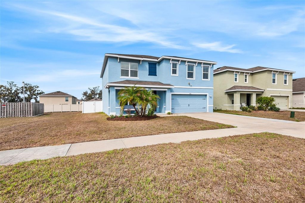 Image 3 of property listing at 14161 ARBOR PINES DRIVE, Riverview, FL 33579