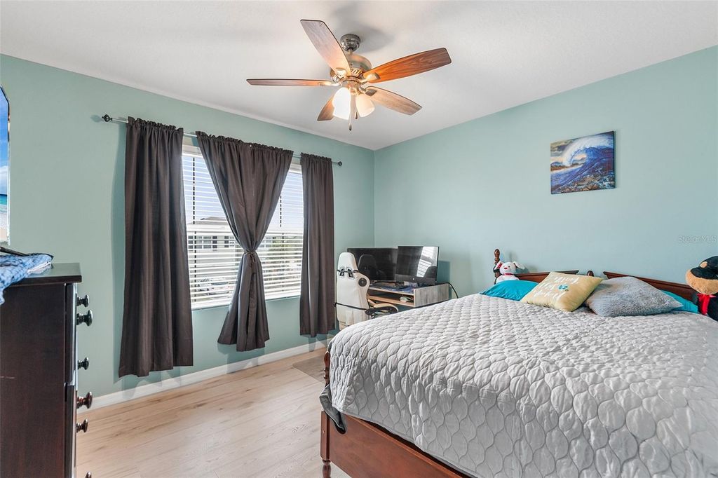 Image 27 of property listing at 14161 ARBOR PINES DRIVE, Riverview, FL 33579