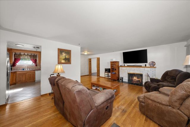 2633 W Woodside Ave, Spokane, WA 99208