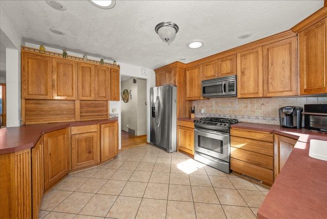 2633 W Woodside Ave, Spokane, WA 99208