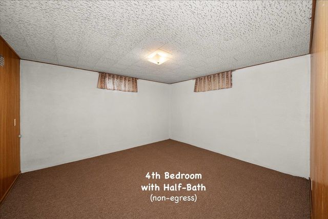2633 W Woodside Ave, Spokane, WA 99208