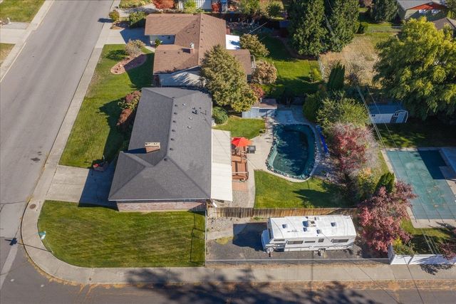 2633 W Woodside Ave, Spokane, WA 99208