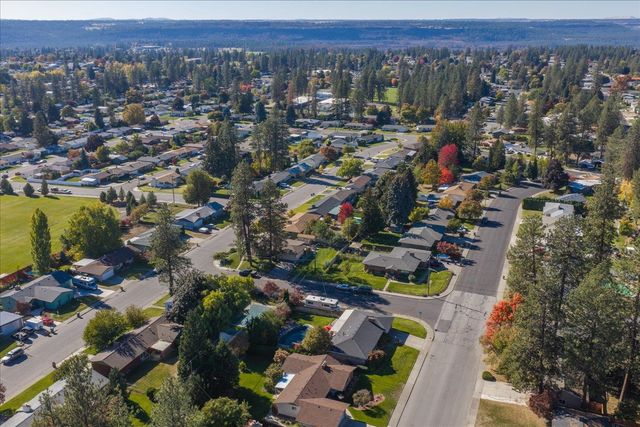 2633 W Woodside Ave, Spokane, WA 99208