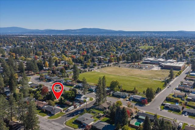 2633 W Woodside Ave, Spokane, WA 99208