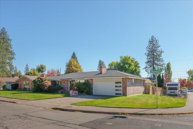 2633 W Woodside Ave, Spokane, WA 99208