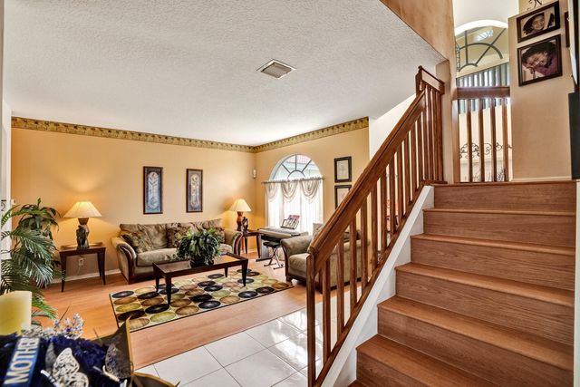 3091 Bayberry Way, Margate, FL 33063