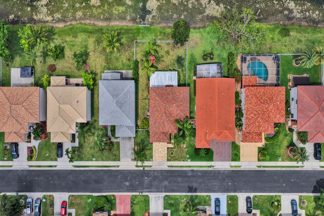 3091 Bayberry Way, Margate, FL 33063