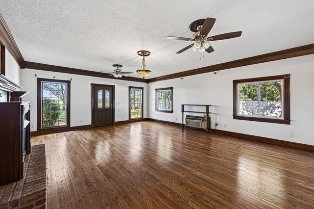 1800 Plano Rd, Bowling Green, KY 42104