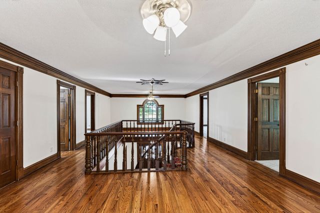 1800 Plano Rd, Bowling Green, KY 42104