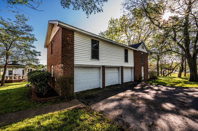 1800 Plano Rd, Bowling Green, KY 42104