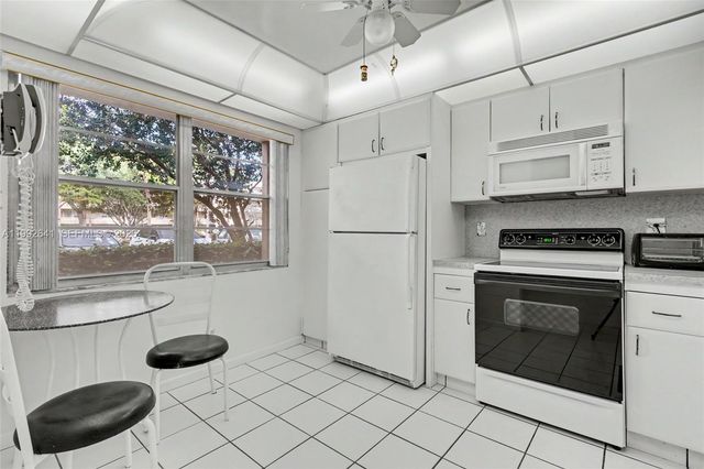 2304 Lucaya Lane G1, Coconut Creek, FL 33066