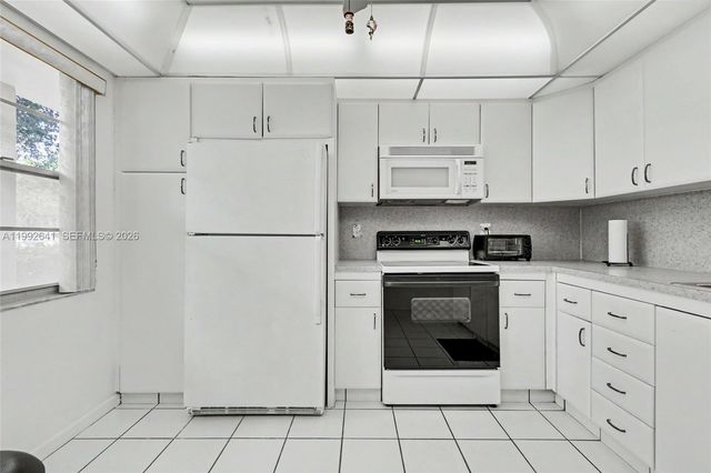 2304 Lucaya Lane G1, Coconut Creek, FL 33066