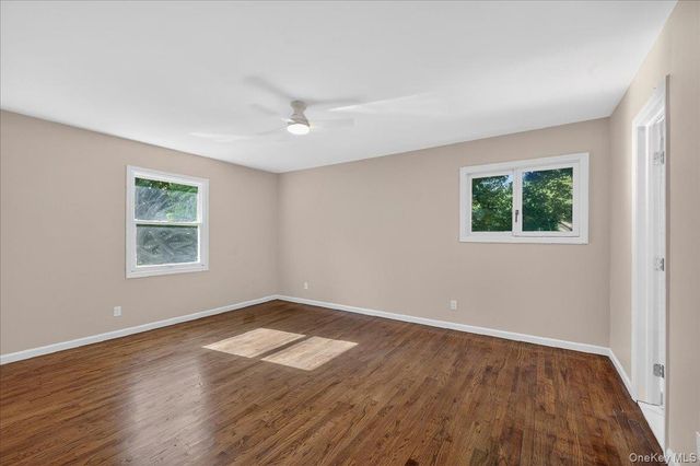 375 Old Willets Path, Hauppauge, NY 11788