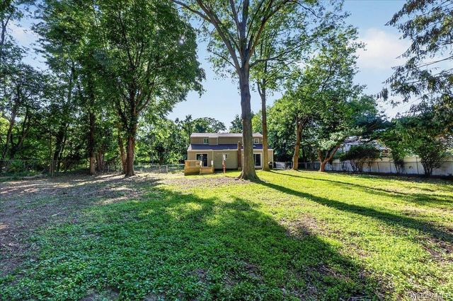 375 Old Willets Path, Hauppauge, NY 11788