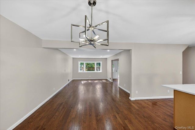 375 Old Willets Path, Hauppauge, NY 11788