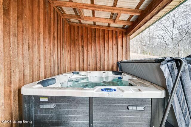 369 Reynolds Rd, Bee Spring, KY 42207