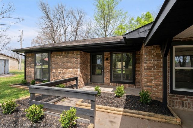 9506 Berry Lane, Hackett, AR 72937