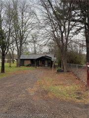 9506 Berry Lane, Hackett, AR 72937