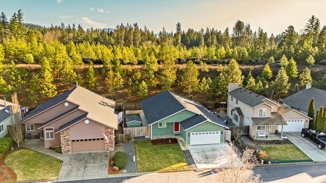 223 Cedar Brook Lane, Cave Junction, OR 97523