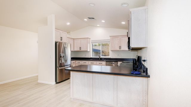 223 Cedar Brook Lane, Cave Junction, OR 97523