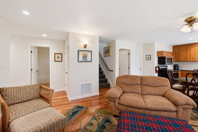 22610 Valley View Drive, Hayward, CA 94541
