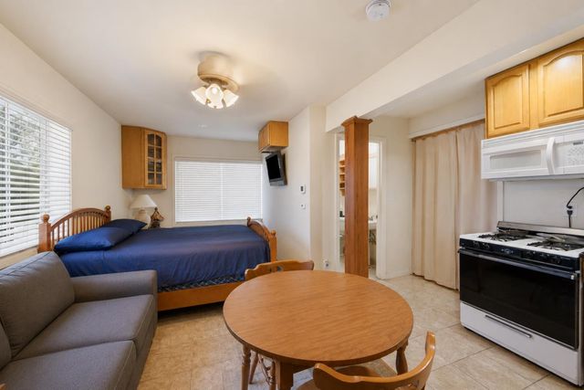 22610 Valley View Drive, Hayward, CA 94541