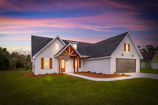 225 Water Crest Drive, Brunswick, GA 31523