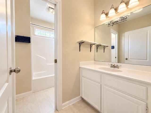 4030 Larkspur Street, Alvin, TX 77511