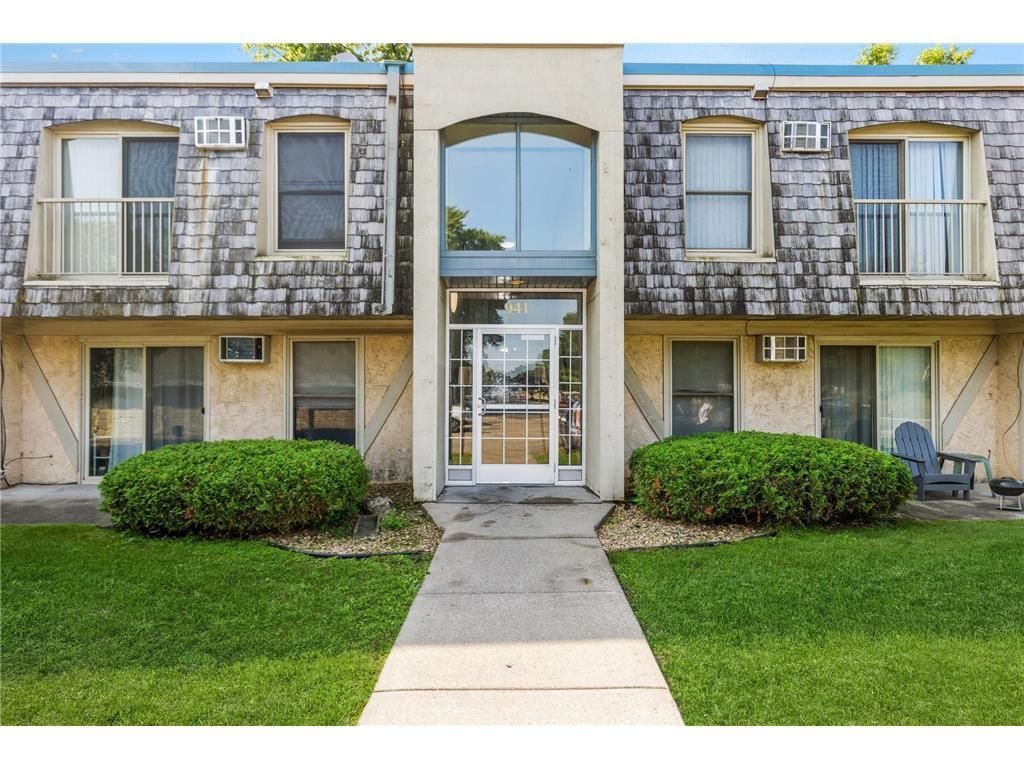 941 11th Avenue S 2, Hopkins, MN 55343
